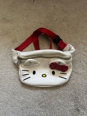 Loungefly White Kitty Fanny Pack with Red Bow and Strap